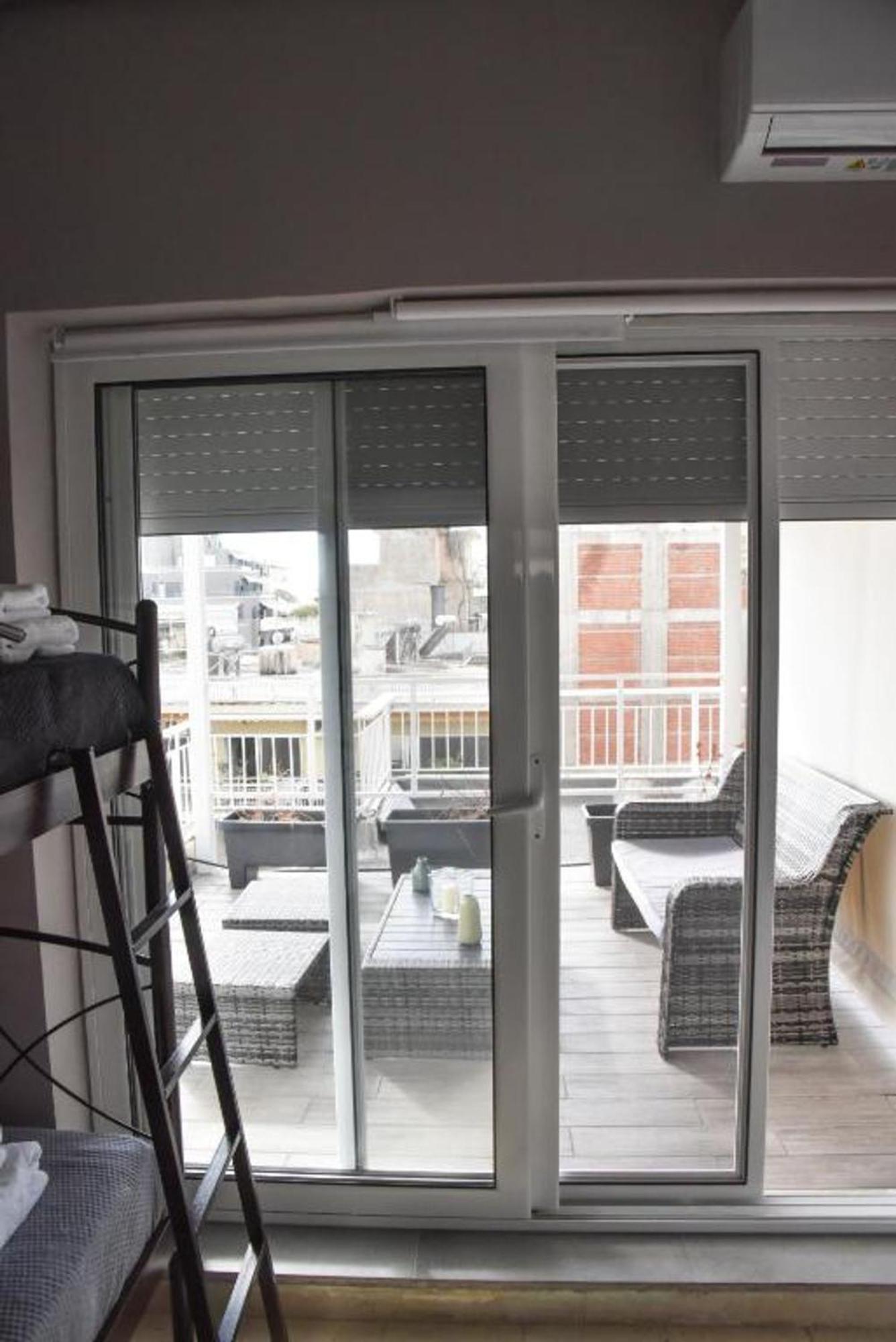 Tiny Rooftop Apartment Athen Exterior foto